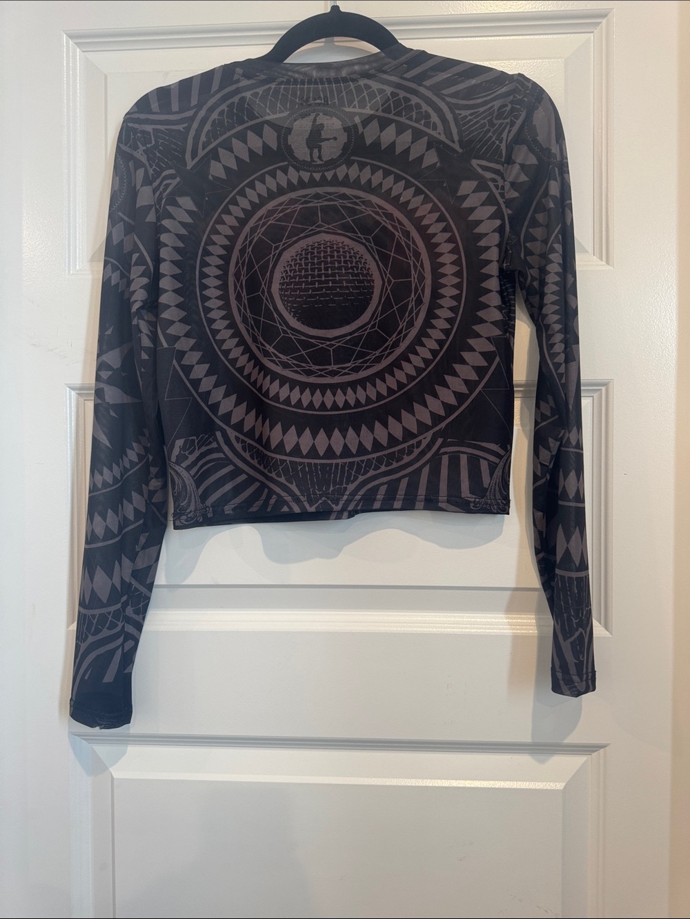[NWT] AC/DC Black & Red Long Sleeve Graphic Crop Top - Picture 4 of 4